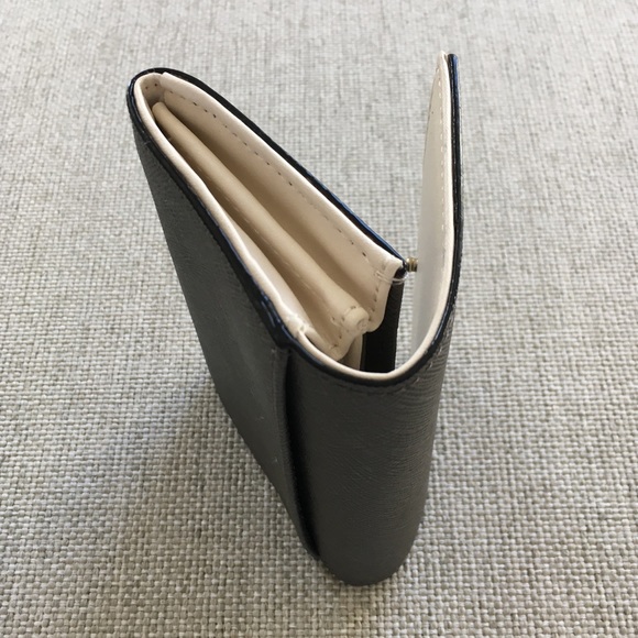 Kate Spade Mikas Pond Card Holder/Wallet Grey NWT - Picture 4 of 8